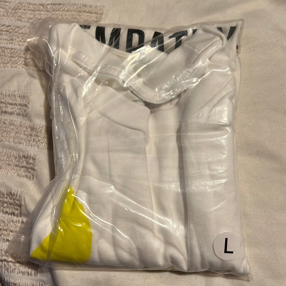 Veefriends Empathy Wine Collab T Shirt Size Large